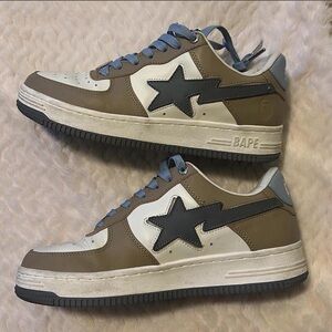 Bape Men's Tan and Blue Sneakers
